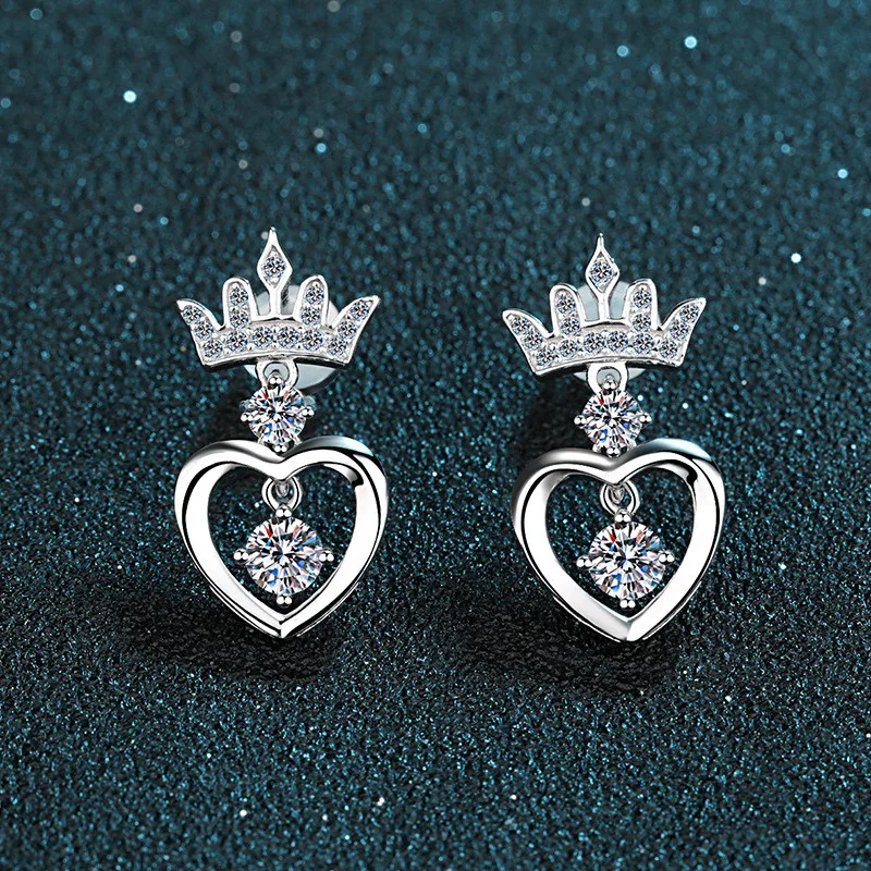 

Silver Moissanite Crown Stud Earrings Excellent Cut Total 1.4 Carat Diamond Test Passed D Color Good Clarity Moissanite Earrings