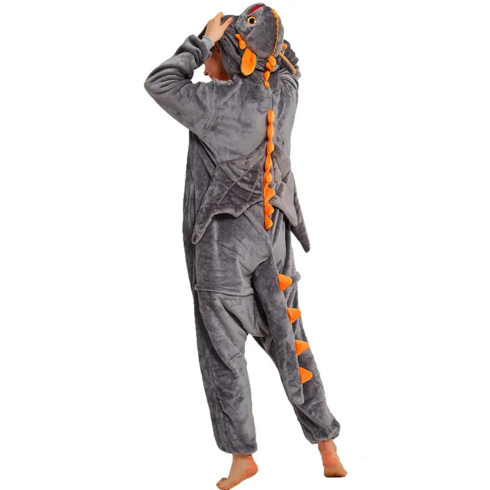 Серая футболка с изображением героев мультфильма Как приручить дракона