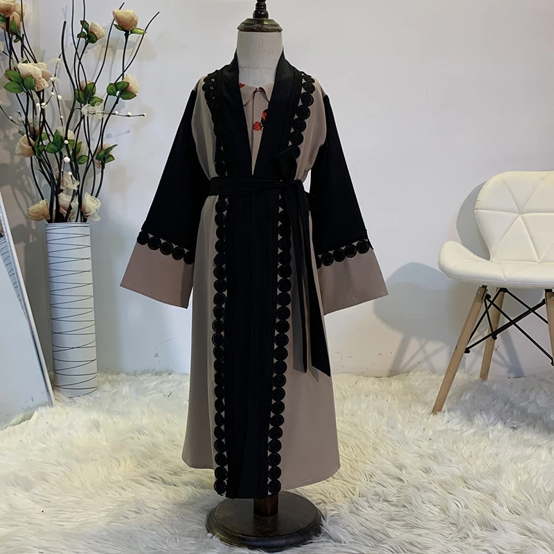 Новинка модная абайя в мусульманском стиле с кружевной аппликацией и длинным