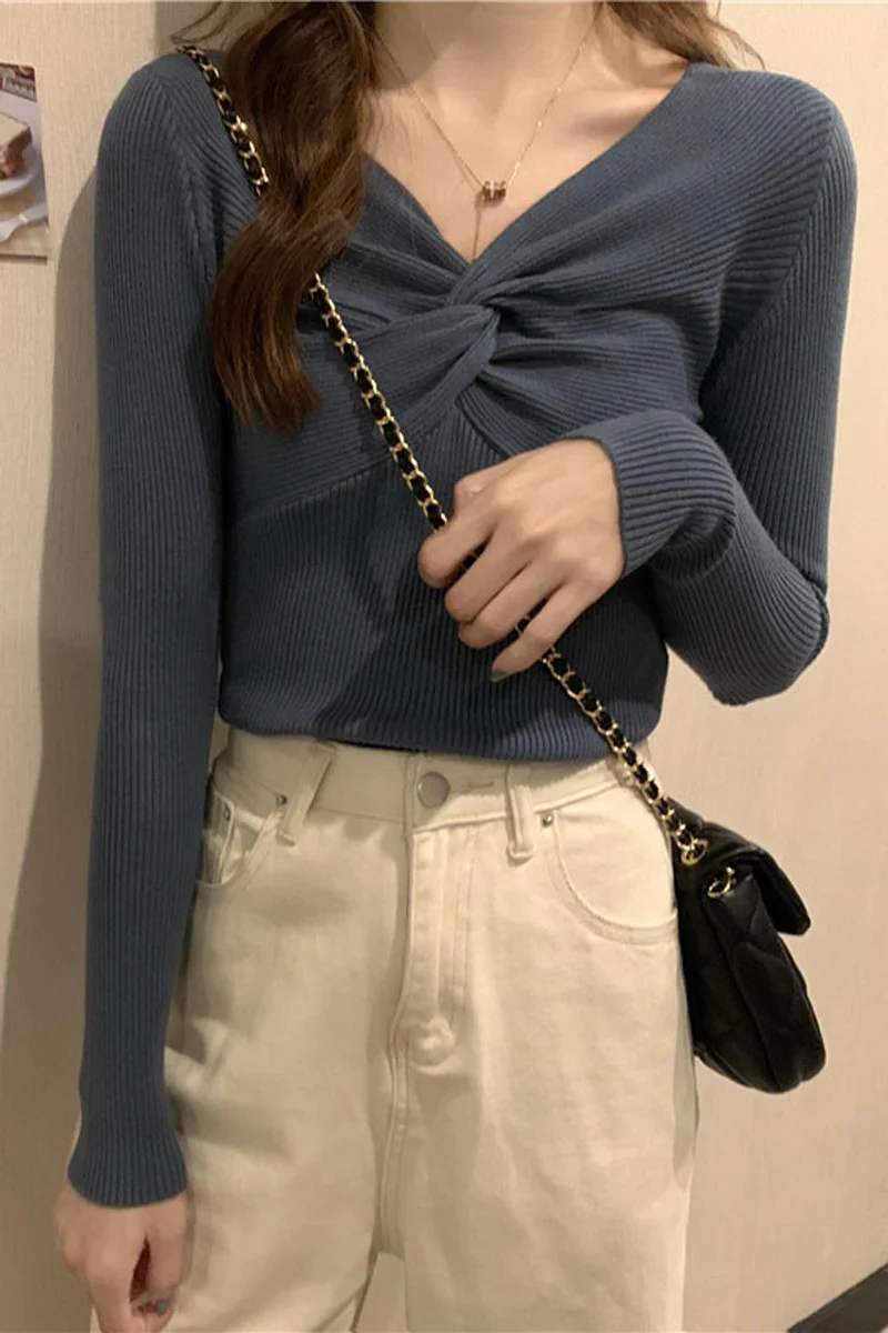 Женская трикотажная футболка с V-образным вырезом и длинным рукавом | одежда