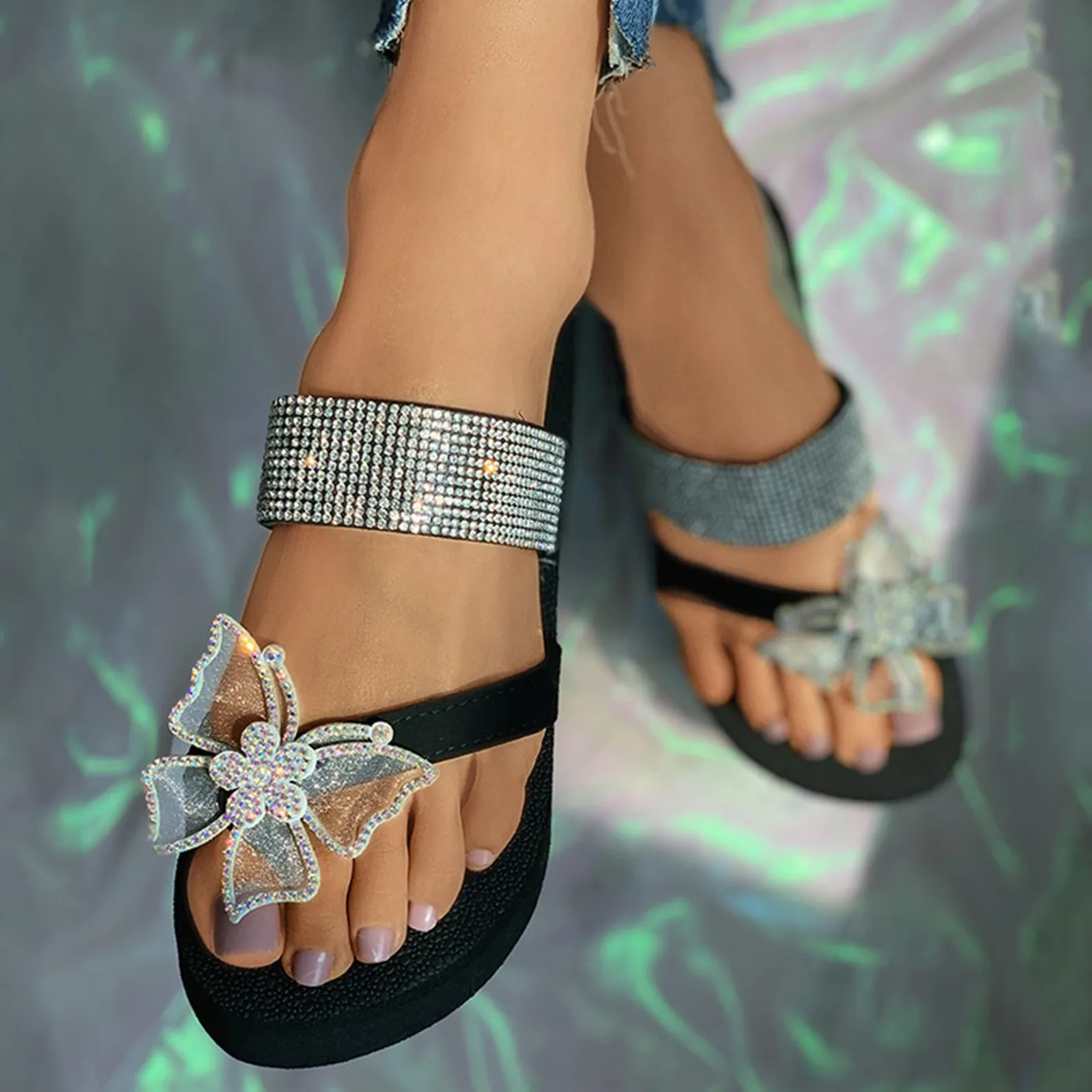 

Women Slippers Summer Fashion Ladies Butterfly rhinestone Flat Bohemian Casual Sandals Breathable Beach Shoes Wedges Slippers