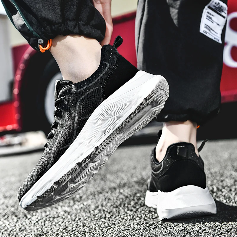 Running Shoes 2021 New Men's Outdoor Breathable Mesh Sports Shoes Non-slip Shoes Men Sneakers Fitness Training Shoes Zapatillas