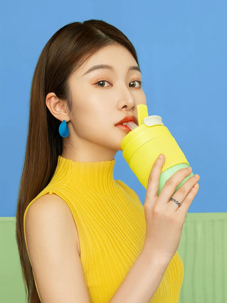 

Coffee cup summer women small portable transparent water cup double drink simple heat-resistant glass straw cup INS wind