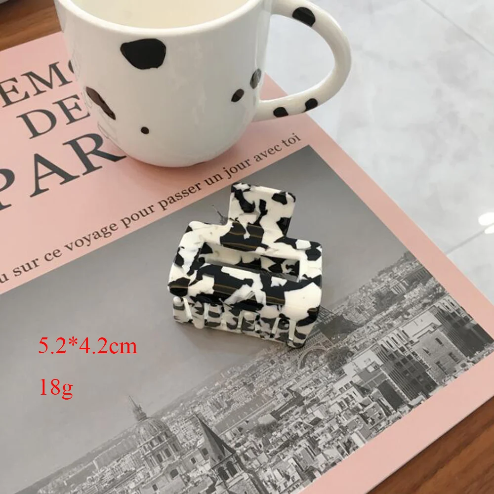 

Milk Cow Color Geometric Large Hair Claws Women Girls Vintage Hollow Acrylic Hairpins Acetate Hair Clips Crab Hair Accessories
