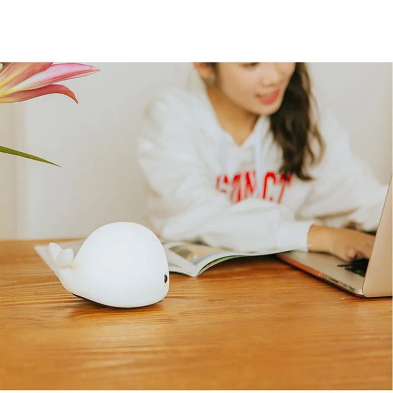 Ночник в виде дельфина с зарядкой от USB силиконовый мягкий мультяшный детский