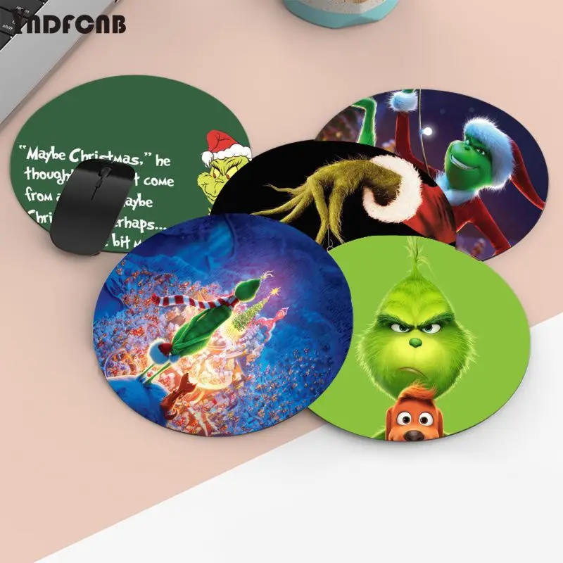 

YNDFCNB Cool New Dr. Seuss' The Grinchs Gamer Speed Mice Retail Small Rubber Mousepad gaming Mousepad Rug For PC Laptop Notebook