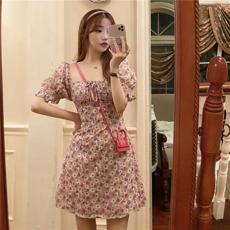

Women Floral Printed Mini Dress 2021 Spring Summer Short Sleeve Square Collar Lace-up High Waist Sexy Lady Dresses Vintage