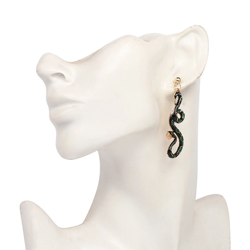 

2021 Fashiong Stud Green asymmetric Small snake earrings for women hyperbole Zinc Alloy Drop earring Jewelry Gift female
