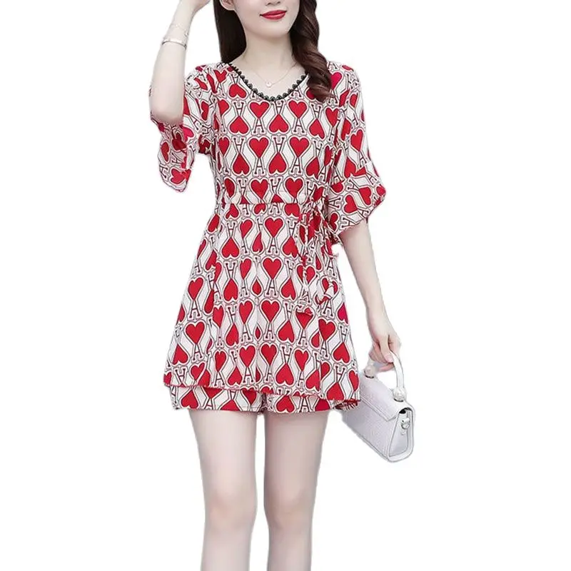 Женский винтажный комплект из 2 предметов рубашки с красным принтом и шортов