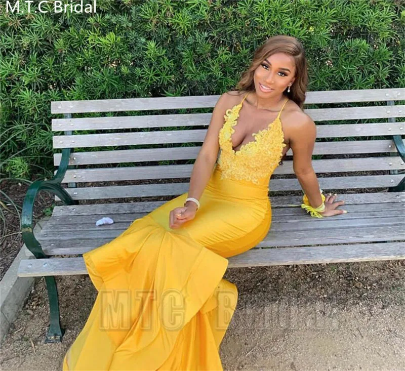 Длинные золотые блестящие платья с аппликациями эластичные атласные черные для