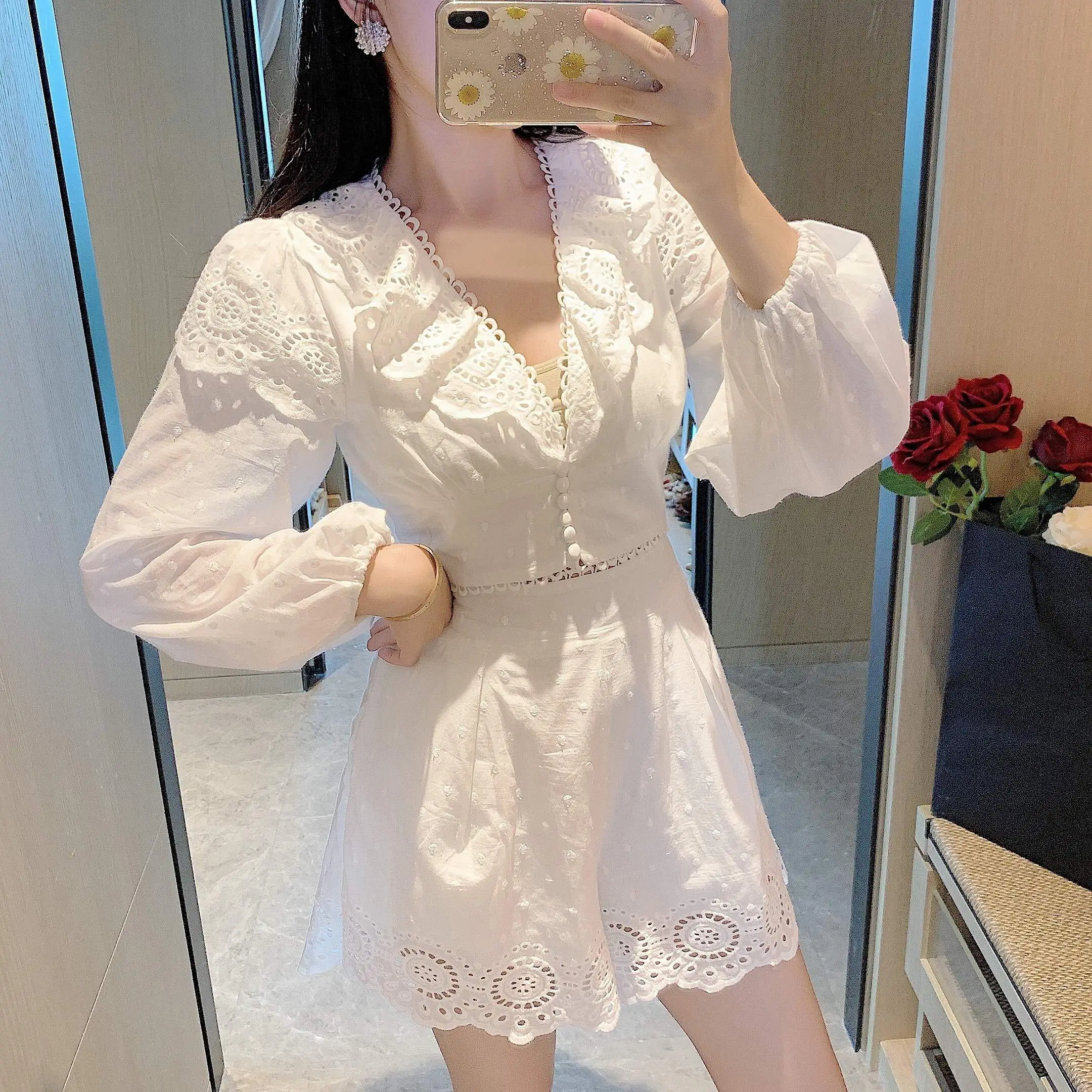 

High Quality Woman White V Neck Lacework Short Tops + Pants 2 Pieces Sets Female 2020 Autumn Fashion Costume Tracksuit for Women