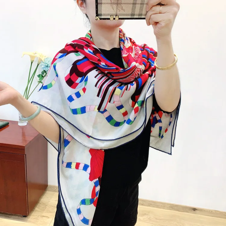 

KMS Kaleidoscope large square scarf velvet cashmere scarf shawl for Women 135*135CM/170G