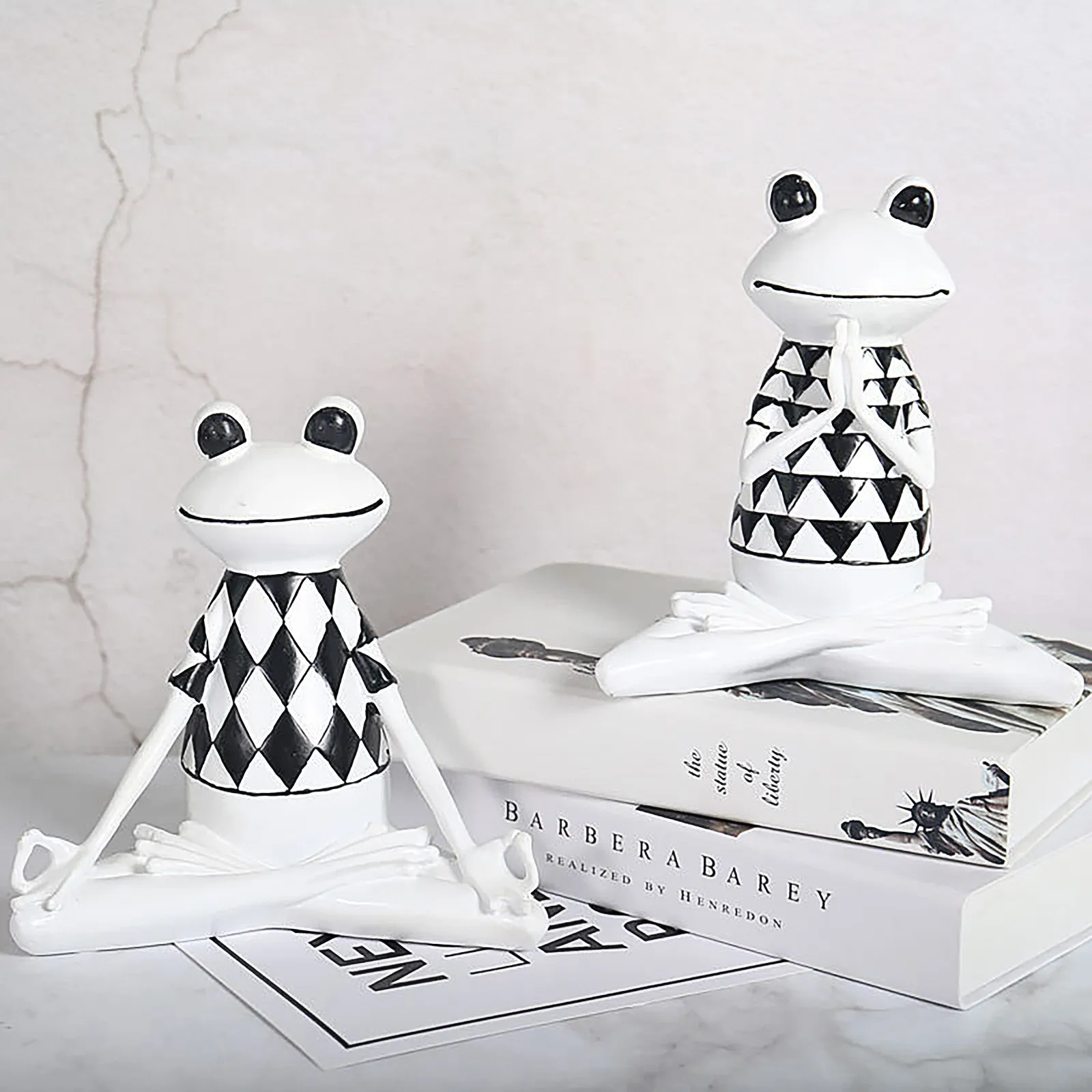 

New Arrival The Latest Living Room And Bedroom Animal Resin Crafts Ornaments Decoration Accessories decoracion jardin exterior