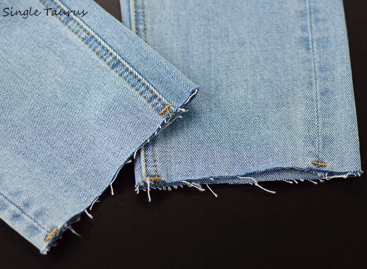 

Straight Jeans Woman High Waist Button Fly Mom Jeans Loose Handsome Denim Pants Streetwear Jean Boyfriend Pantalon Femme 2020