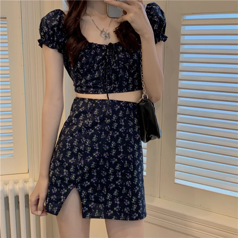 

Korean Chic Bubble Sleeve Open Navel Top+ Floral Wrap Hip Skirt Split Skirt Sexy Skirt Set Two-piece Set Suit Women's Clothings