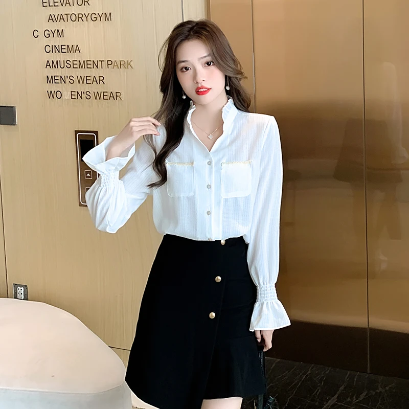 

Блузка женская шифоновая с длинным рукавом и V-образным вырезом