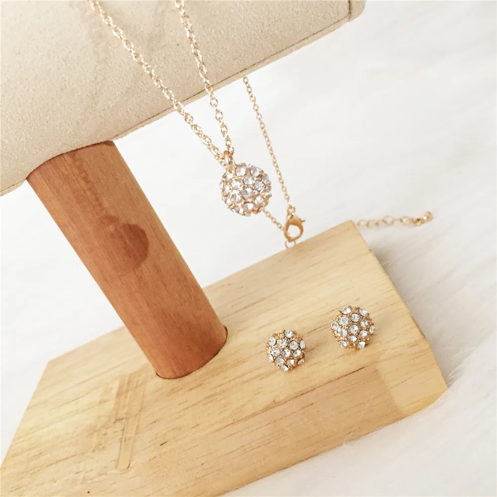 Милое милое маленькое ожерелье с кулоном в виде золотого шара кристаллами нежное