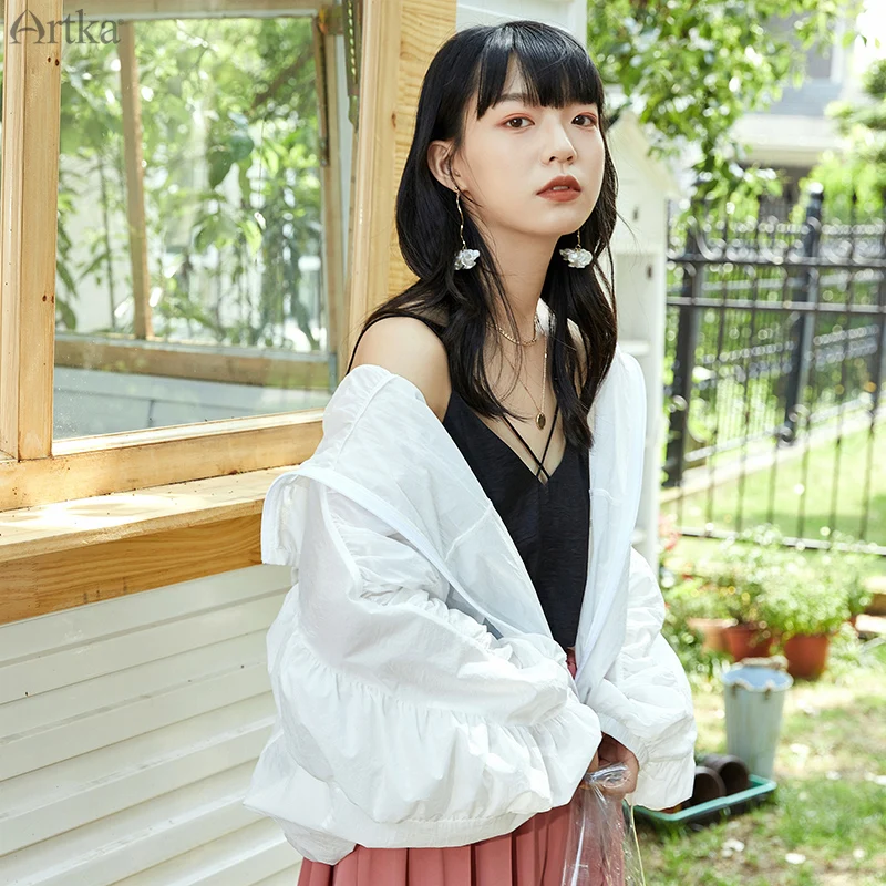 Женская куртка с капюшоном ARTKA черная длинным рукавом защитой от солнца UPF40 +