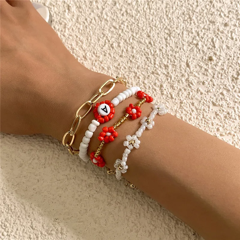 

4pcs/set Retro Red Dasiy Pearl Chain Charming Bracelet Set for Women Girl Metal Gold Color Flower Layered Bangles Jewelry