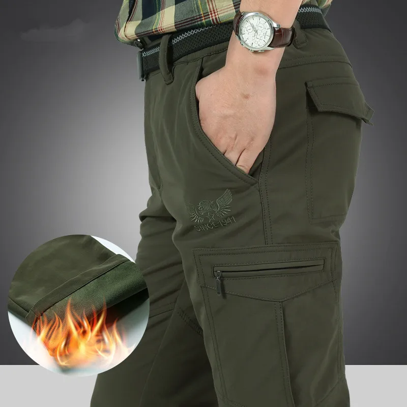 Army green Мужские зимние толстые теплые флисовые брюки из кожи акулы эластичные водонепроницаемые брюки мужские ветровки спортивные брюки мужские тактические брюки 4XL - Цвет: Army green