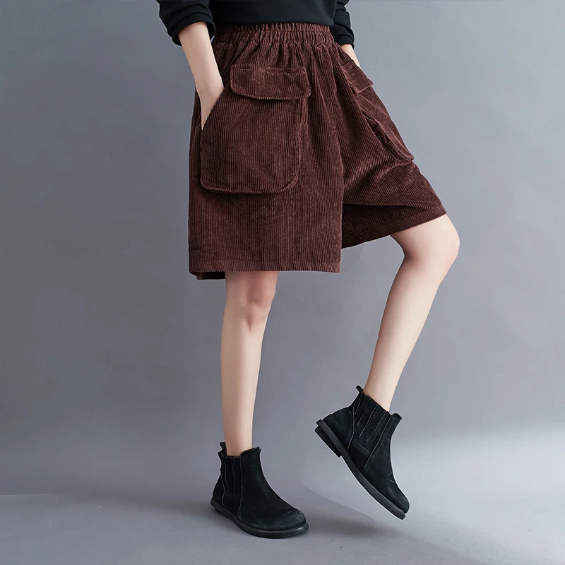 

Autumn Winter 2020 New Corduroy Shorts Women Loose And Versatile Elastic Waist Large Wide Leg Wear Cashmere Solid Colour Fashion
