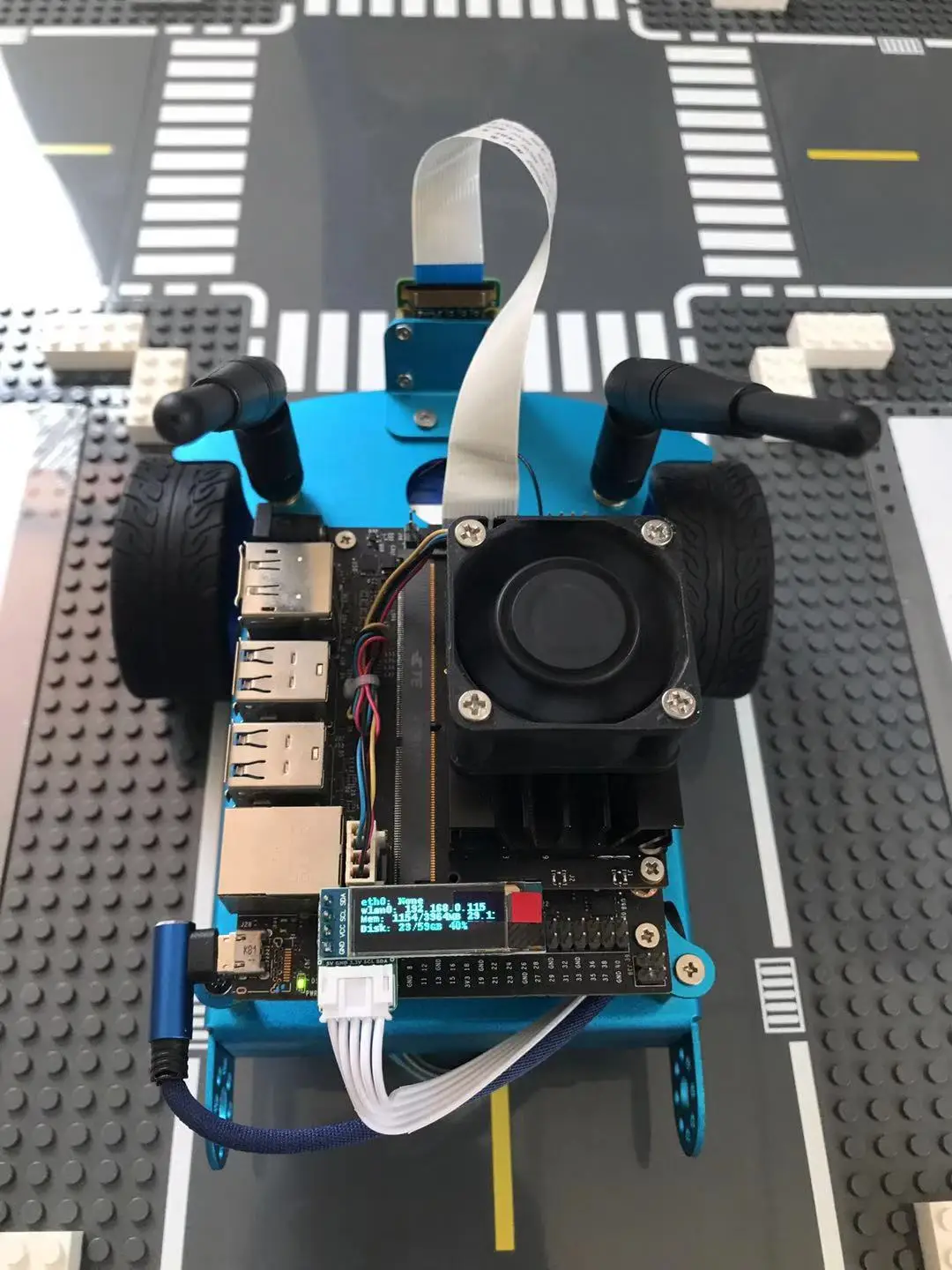 

Kit Artificial Intelligence Car Driverless Nano Deep Learning ROS Machine Vision