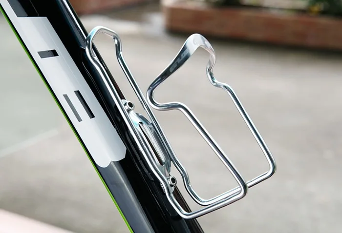 Велосипедный держатель для бутылки GUB 05 из алюминиевого сплава продуманная