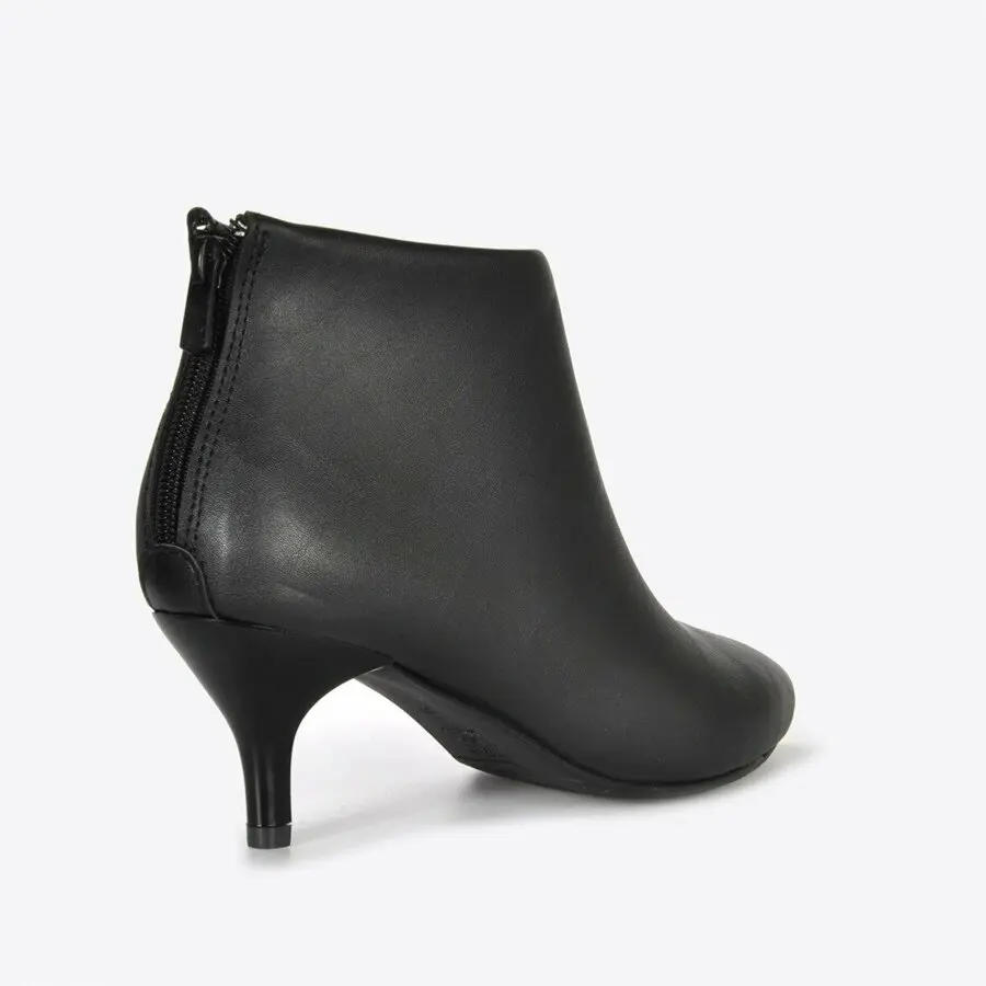 

Women Boots Mink Shoes Women Black Boots Vzn20-063K