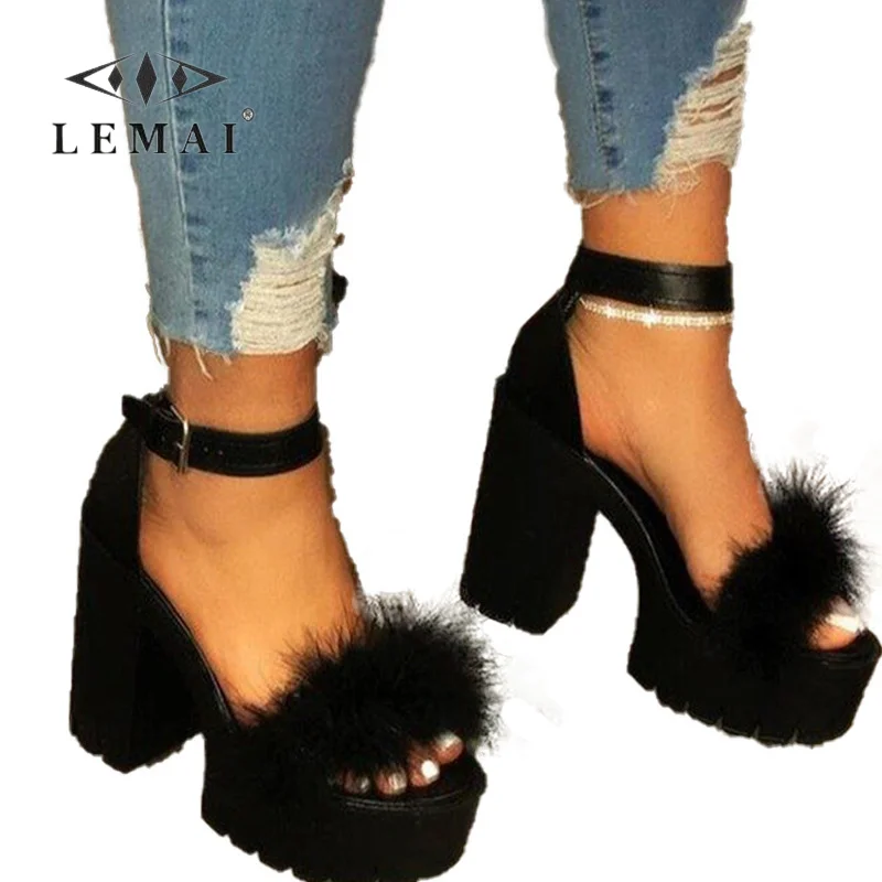 

LEMAI Summer New Women's Sandals 2021 Feather Fashing High Heels Thick Heels Plus Size Women's Sandals Mature Style Sandals