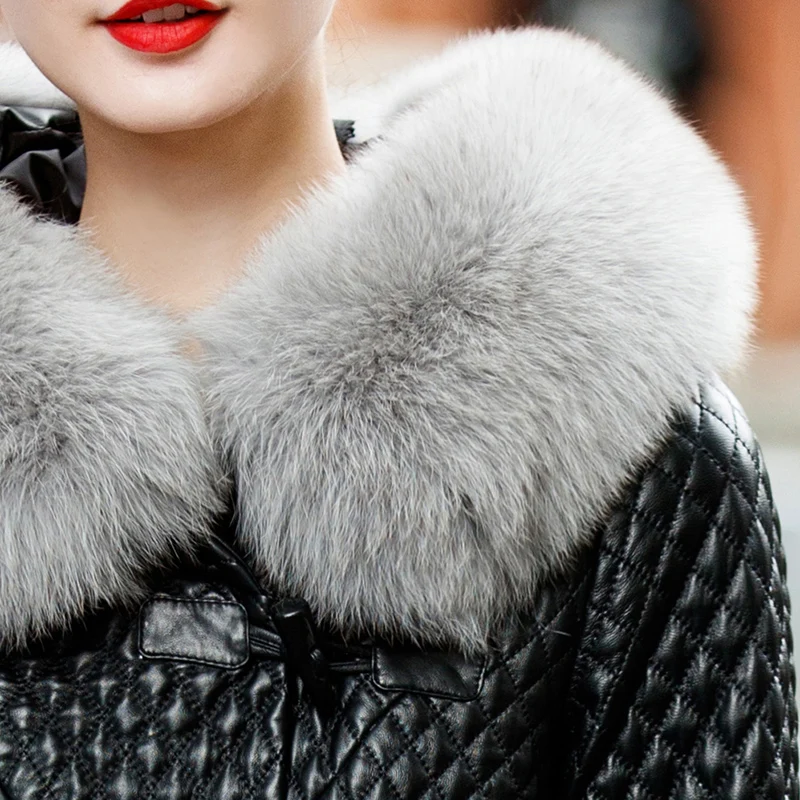 Женская куртка из натуральной кожи Boollili зимняя овечьей с капюшоном и лисьим
