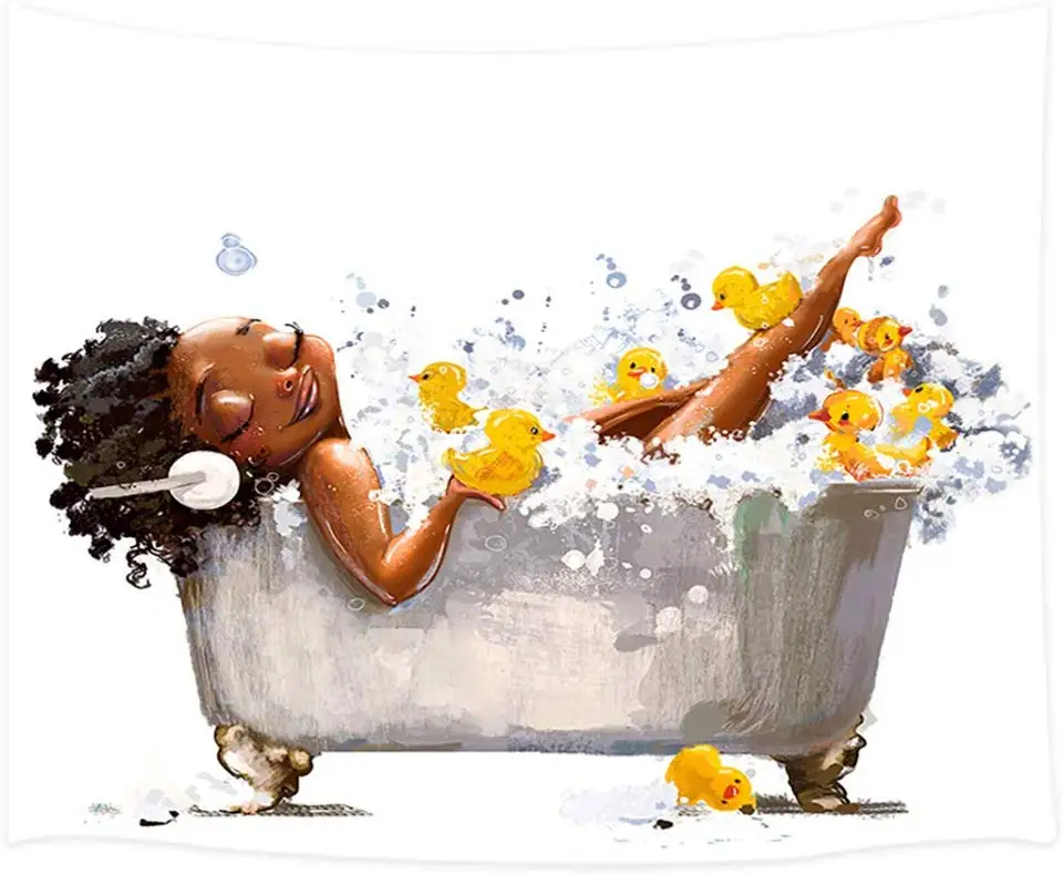 Африканская афро женщина с наушниками и утенок ванны в ванной гобелен