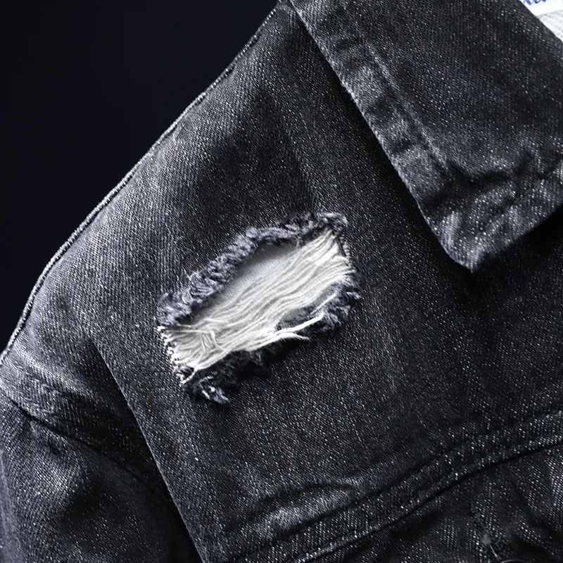 

Harajuku Men Spring Skull Graffiti Emboridery Denim Jacket Rivets Hole Ripped Jean Coat Hip Hop Loose Sequined Jacket Streetwear