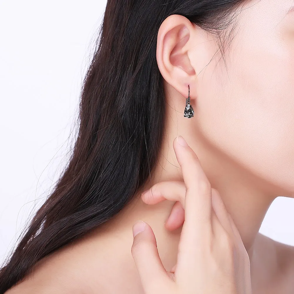 Европейские и американские Винтажные серьги с черным кристаллом в форме капли