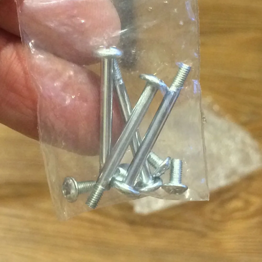 Винтовой Металл FREEZEMOD M3 для установки водяного охлаждения фиксирующий