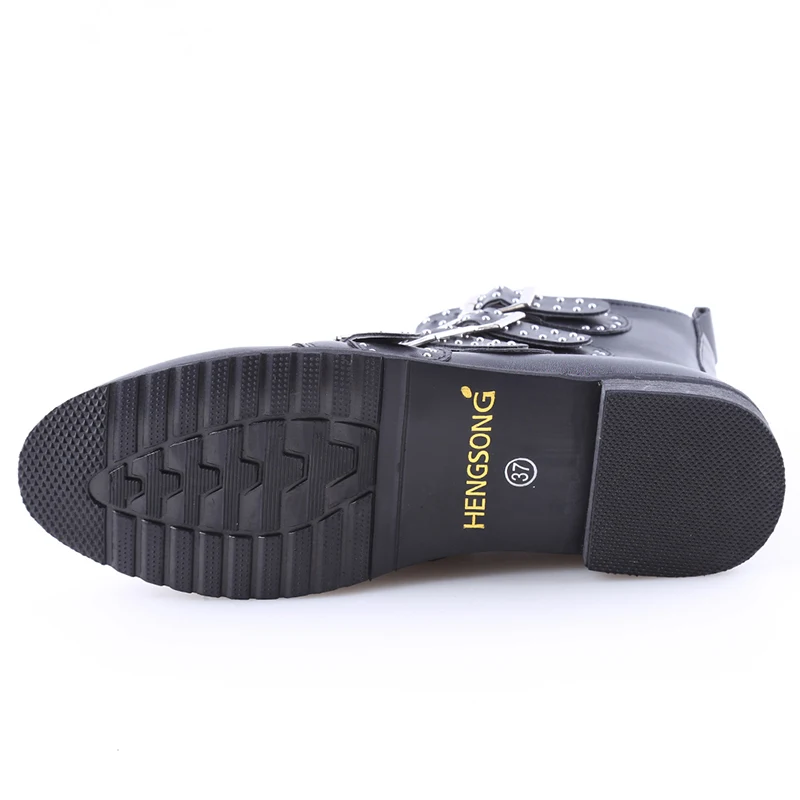 Модные женские ботильоны с шипами зимние ботинки из искусственной кожи высоким