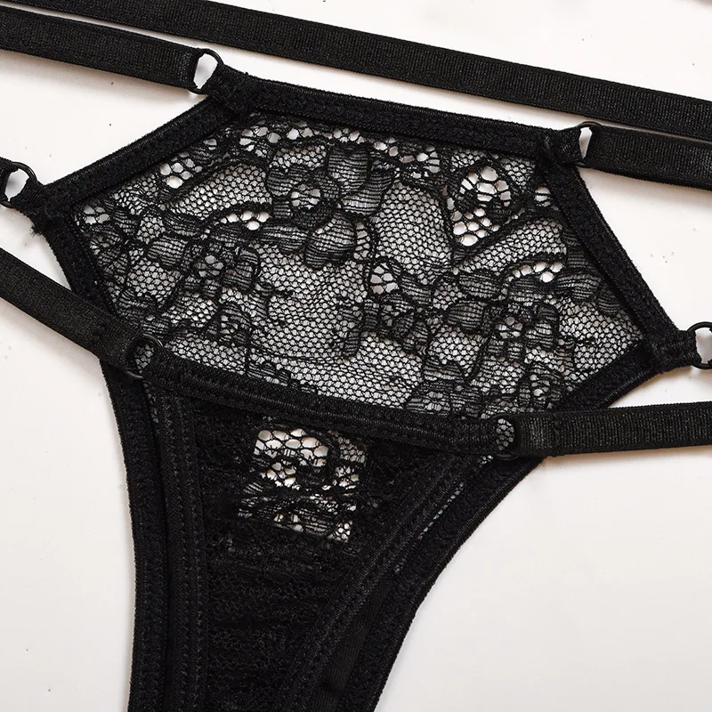 

2021 New Women's European Clothing Sexy Lace Hollow Perspective Sexy Extreme Temptation Beautiful Underwear Set Lingerie Set