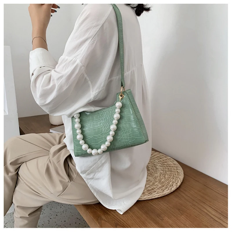Сумочка-Багет с жемчугом для женщин зеленая сумка 2020 роскошная подмышек кожаные