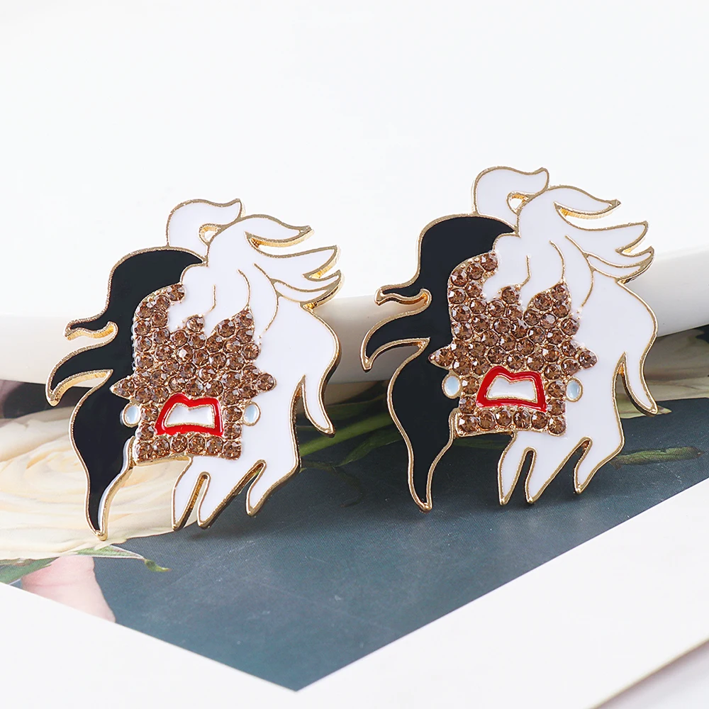 Стразы серьги с мультяшными героями мультфильмов хрустальные в виде снега