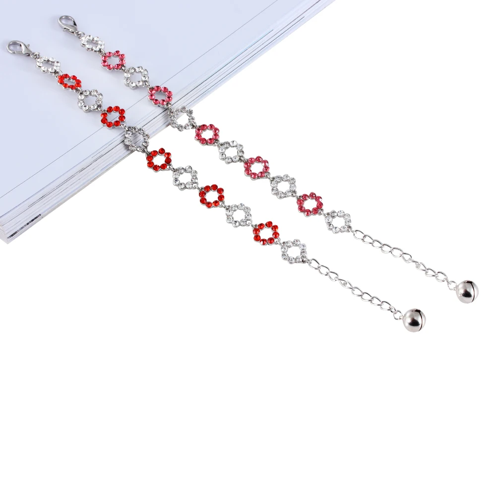 Блестящий яркий ошейник с кристаллами и бриллиантами для домашних животных