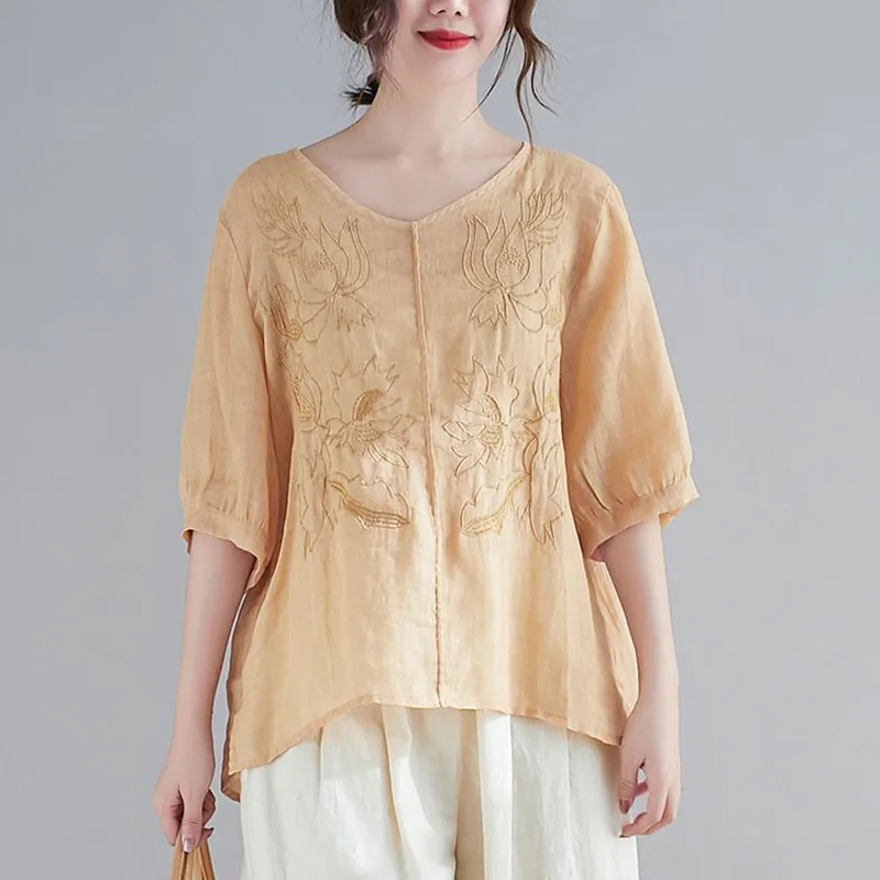 

Women Cotton Linen Casual T-shirts New 2021 Summer Simple Style Vintage Floral Embroidery Loose Female V-neck Tops Tees S3648