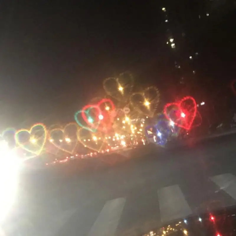 Magic Love Солнцезащитные очки в форме сердца светильник ночью красивые сцены