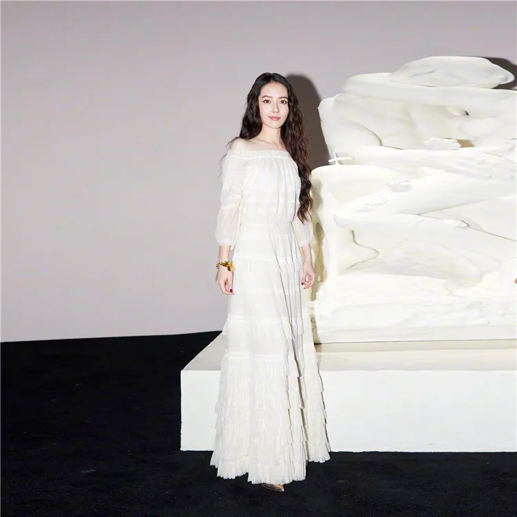 Женское кружевное платье макси с открытыми плечами белое длинное вечернее