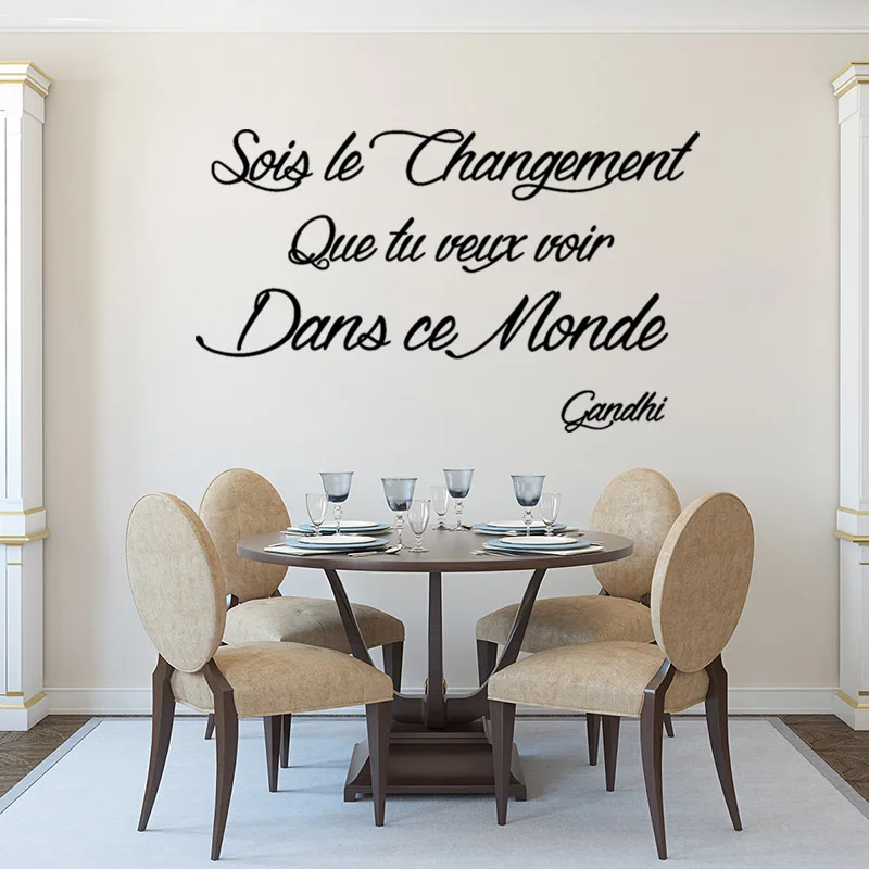 

Наклейка цитирование Sois Le Changement виниловая настенная художественная наклейка обои для гостиной домашний декор Ганди Цитата плакат украшени...
