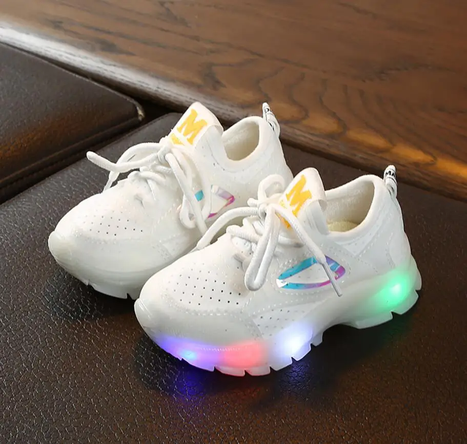 Повседневная детская обувь с подсветкой дышащая Спортивная для мальчиков и
