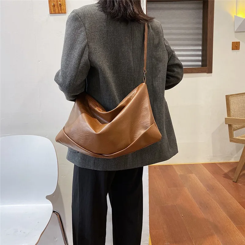 Роскошная женская сумка новинка 2019 мягкая хобо вместительная шоппер тоут