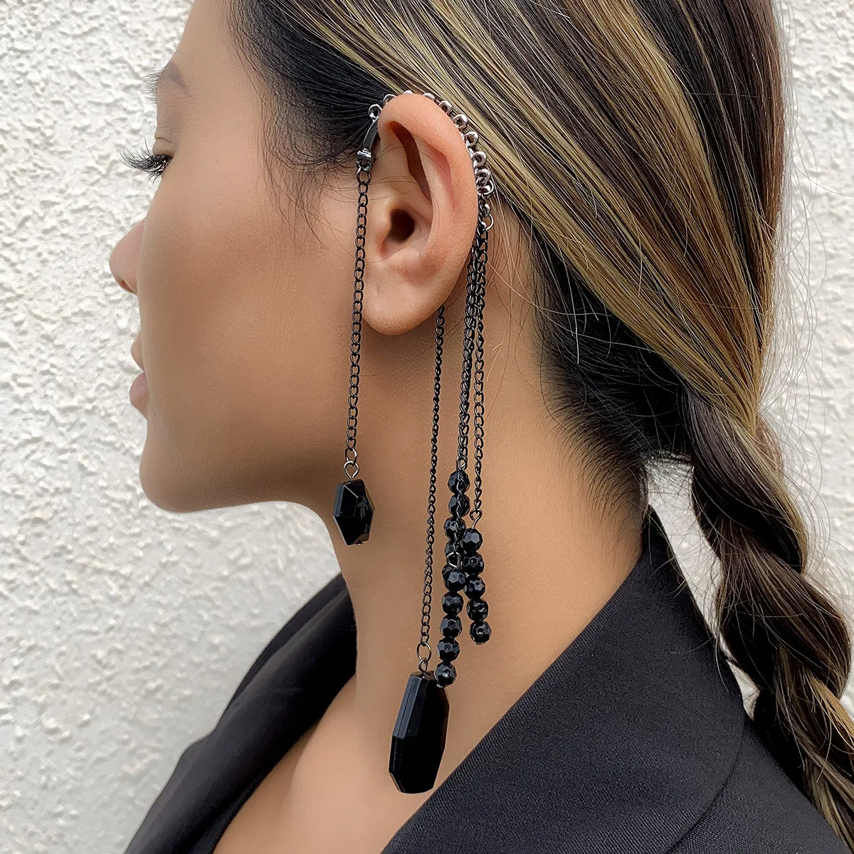 

1PC Fashion Retro Black Crystals Beaded Tassel Long Ear Clip Earrings Fake Cartilage Earring Jewelry Non-Piercing Women Earring