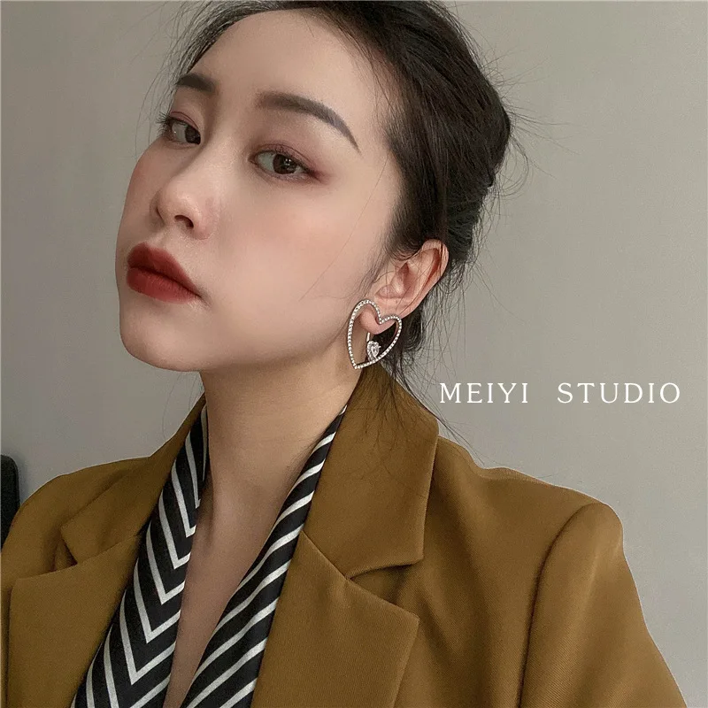 

Heart Earring Shine Zircon Heart exaggerated Hoop Statement Fashion Rhinestone Pendant Earring For Women