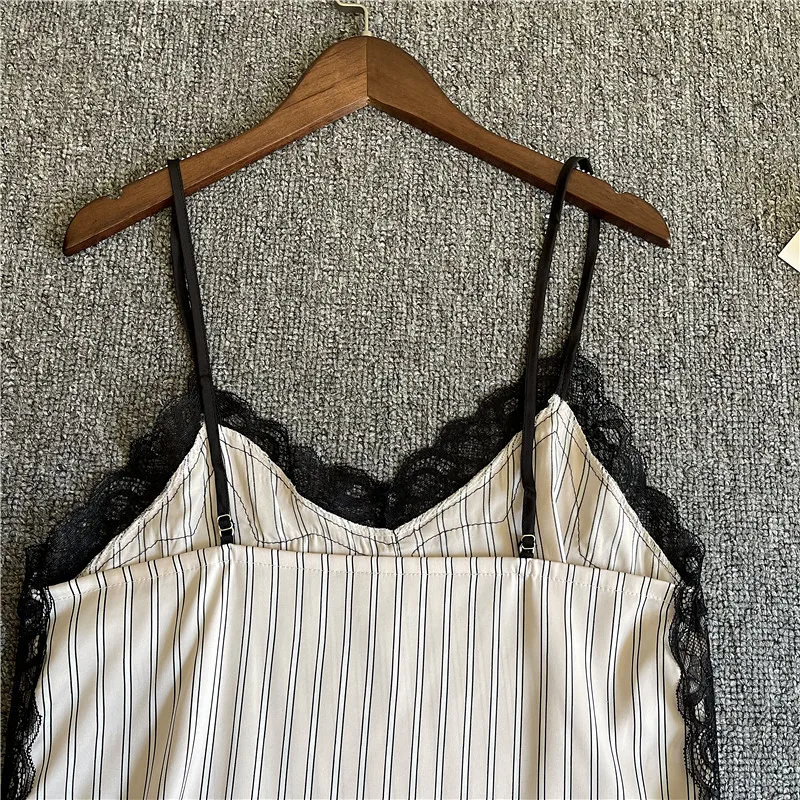 

21 spring and summer sexy lace edge Striped Pajamas women's sleeveless home wear thin suspender shorts two piece set sleepwear