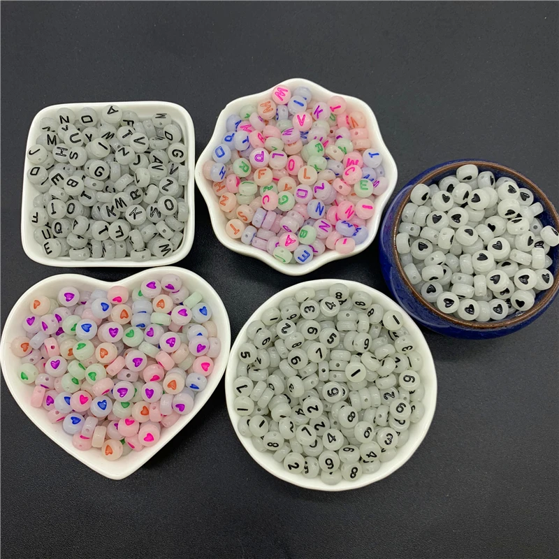 100 шт. 7 мм светящиеся бусины Смешанные акриловые разделенные аксессуары для