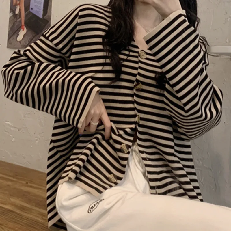 

Женский трикотажный кардиган в полоску, тонкая свободная одежда с длинными рукавами, весна-осень 2021